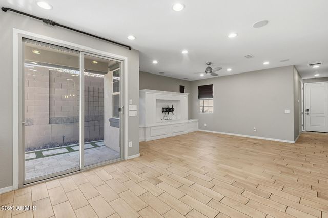 15918 S 11TH Way, Phoenix, AZ 85048