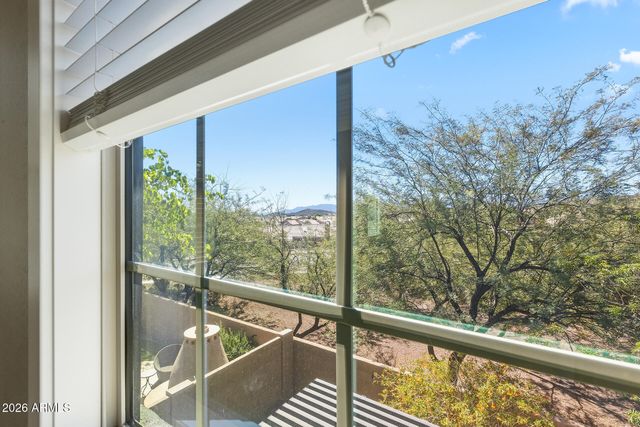 15918 S 11TH Way, Phoenix, AZ 85048