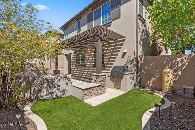15918 S 11TH Way, Phoenix, AZ 85048