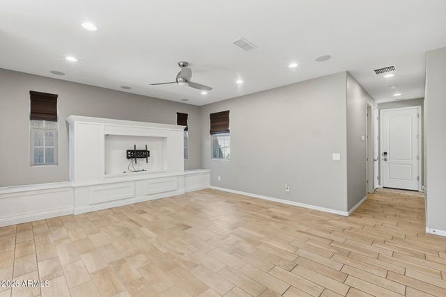 15918 S 11TH Way, Phoenix, AZ 85048