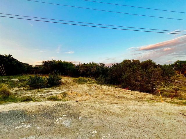 17610 Village DR, Dripping Springs, TX 78620