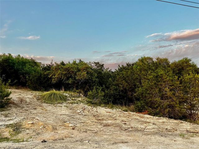 17610 Village DR, Dripping Springs, TX 78620