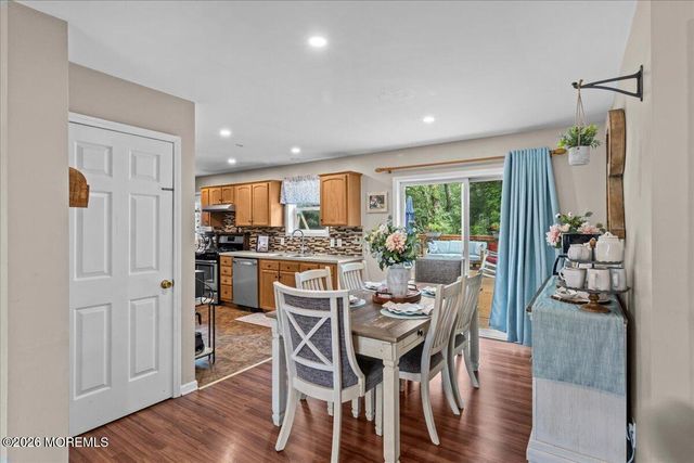 424 Brookforest Drive, Toms River, NJ 08757