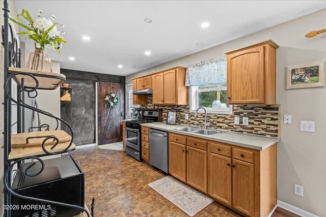 424 Brookforest Drive, Toms River, NJ 08757