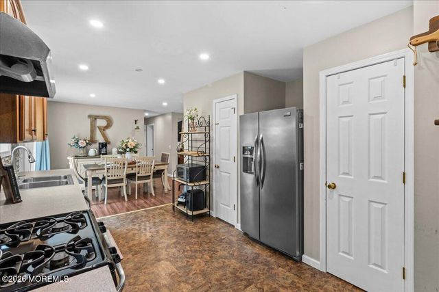 424 Brookforest Drive, Toms River, NJ 08757