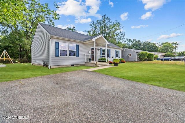 424 Brookforest Drive, Toms River, NJ 08757