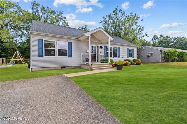 424 Brookforest Drive, Toms River, NJ 08757