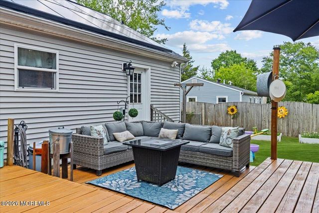 424 Brookforest Drive, Toms River, NJ 08757