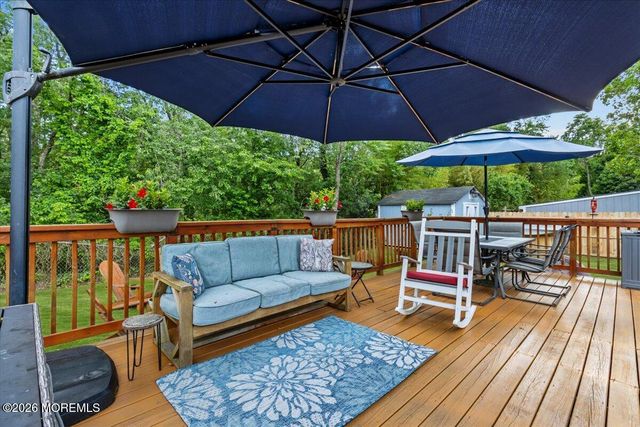 424 Brookforest Drive, Toms River, NJ 08757