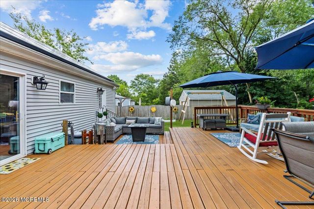 424 Brookforest Drive, Toms River, NJ 08757