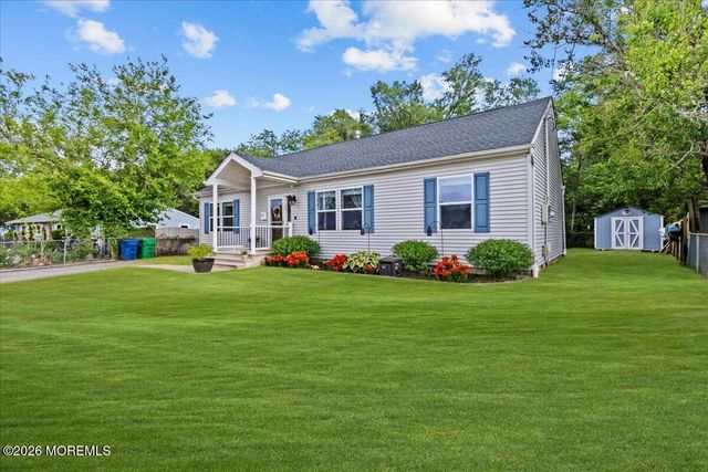 424 Brookforest Drive, Toms River, NJ 08757