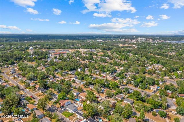 424 Brookforest Drive, Toms River, NJ 08757