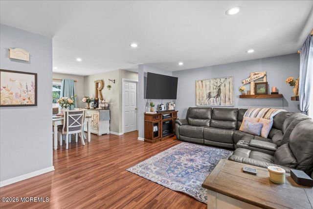 424 Brookforest Drive, Toms River, NJ 08757