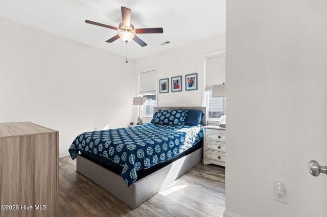 140 NE 16th Street, Oak Island, NC 28465