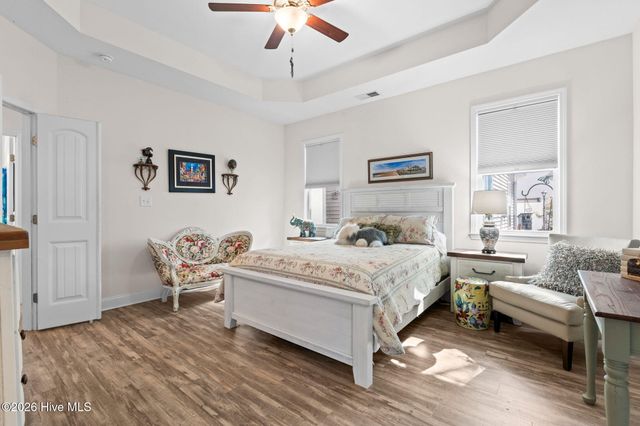 140 NE 16th Street, Oak Island, NC 28465