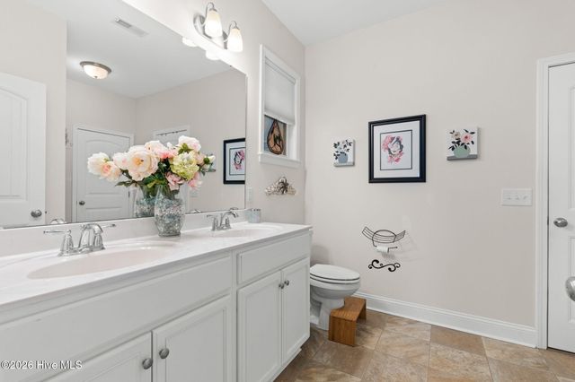 140 NE 16th Street, Oak Island, NC 28465