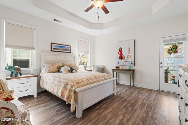 140 NE 16th Street, Oak Island, NC 28465