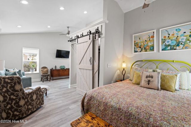 140 NE 16th Street, Oak Island, NC 28465