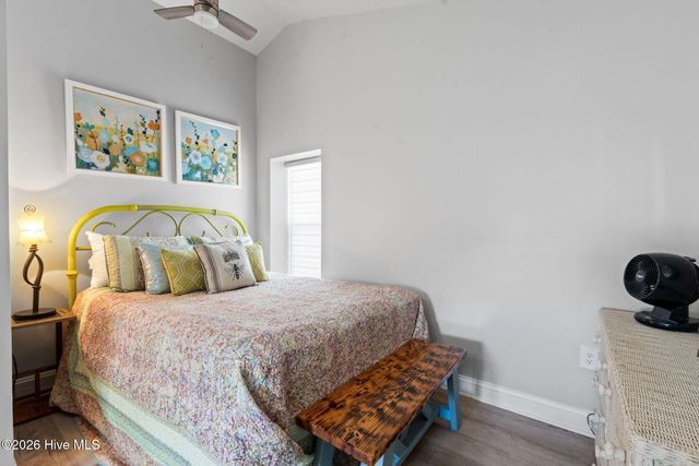 140 NE 16th Street, Oak Island, NC 28465