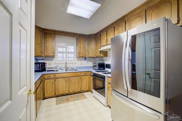 1315 N 7th Ave, Pensacola, FL 32501