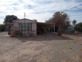 8864 S Pirtle Ct, Wellton, AZ 85356