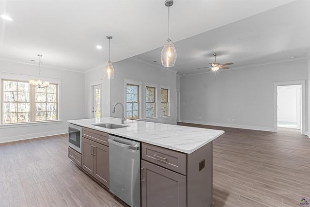 532 Bristleleaf Path, Kathleen, GA 31047