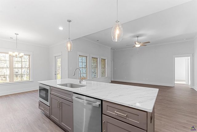 532 Bristleleaf Path, Kathleen, GA 31047