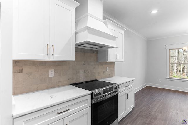 532 Bristleleaf Path, Kathleen, GA 31047