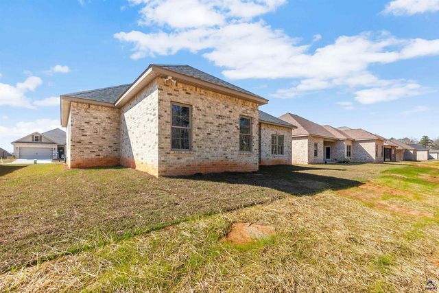 532 Bristleleaf Path, Kathleen, GA 31047