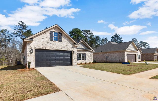 532 Bristleleaf Path, Kathleen, GA 31047