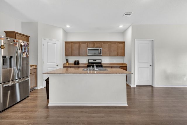 917 DEWY GLEN Lane, Princeton, TX 75407