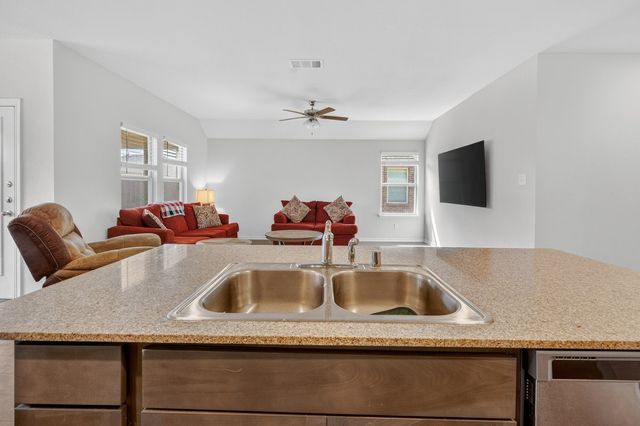 917 DEWY GLEN Lane, Princeton, TX 75407