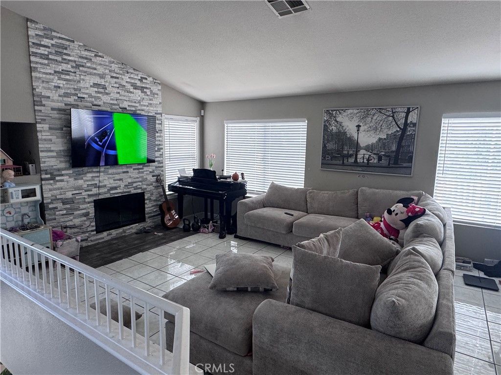 767 View Lane, Corona, CA 92881 — photo 3
