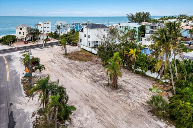 1101 GULF DRIVE N, Bradenton Beach, FL 34217