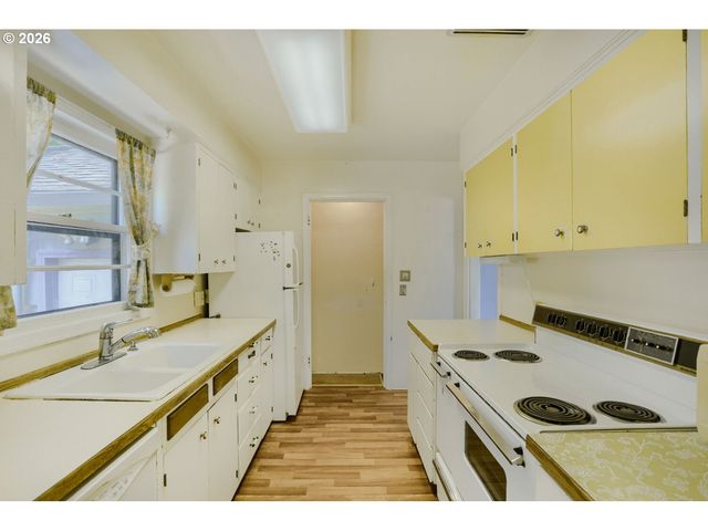 4700 Se 71ST Ave, Portland, OR 97206