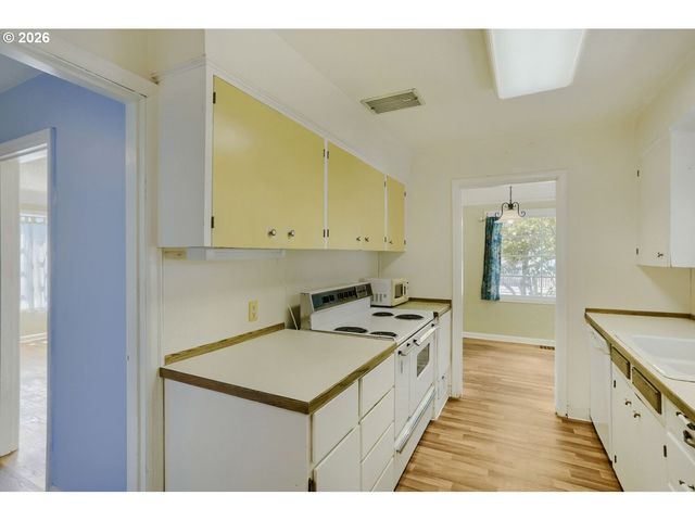 4700 Se 71ST Ave, Portland, OR 97206