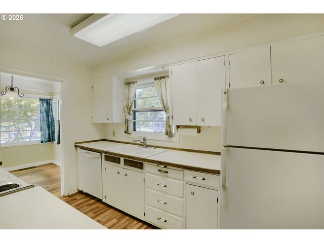 4700 Se 71ST Ave, Portland, OR 97206