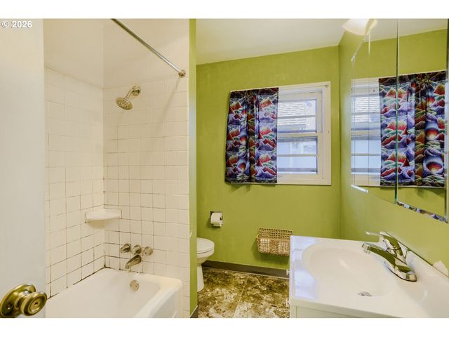 4700 Se 71ST Ave, Portland, OR 97206