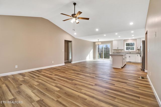 154 Adler Lane, Crossville, TN 38558