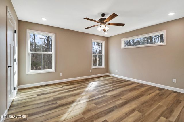 154 Adler Lane, Crossville, TN 38558