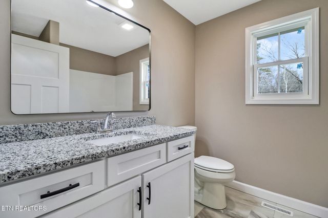 154 Adler Lane, Crossville, TN 38558