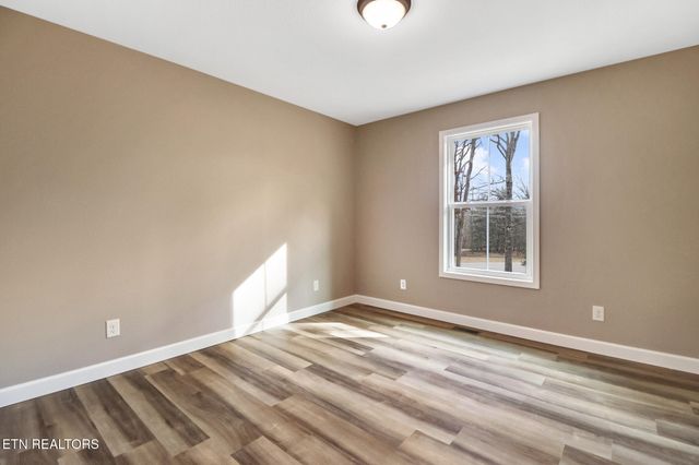 154 Adler Lane, Crossville, TN 38558