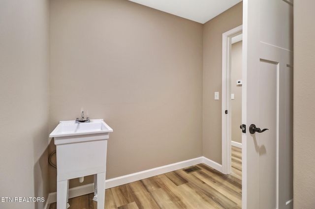 154 Adler Lane, Crossville, TN 38558