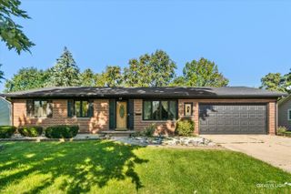 45 Fieldpoint Road, Montgomery, IL 60538