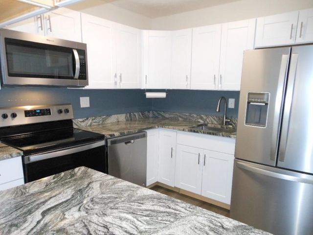 113 Cluff Crossing Rd Apt 26, Salem, NH 03079