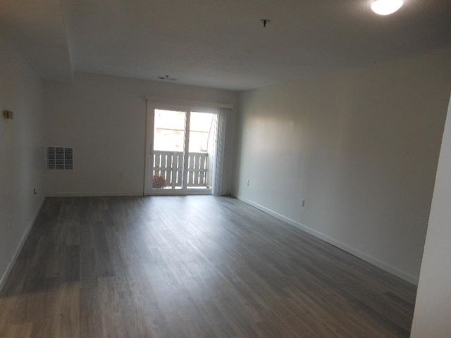 113 Cluff Crossing Rd Apt 26, Salem, NH 03079