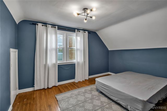 204 Ridgewood Drive, Amherst, NY 14226