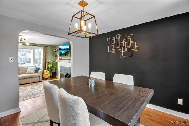 204 Ridgewood Drive, Amherst, NY 14226