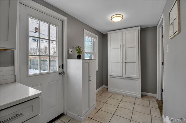 204 Ridgewood Drive, Amherst, NY 14226