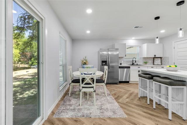 110 Muleta Drive, Oak Point, TX 75068
